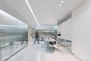 linear lighting of Didar Office Building