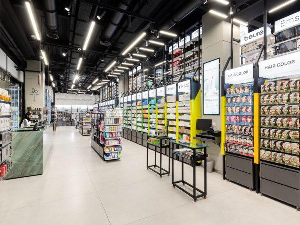 drug store lighting, nooraneh